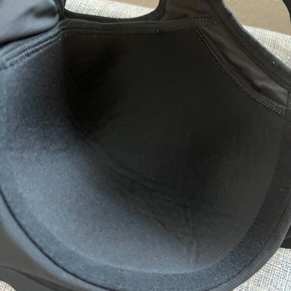 All in Motion Black Wireless Adjustable Wide Strap Sports Bra Size 36DD - Picture 10 of 11